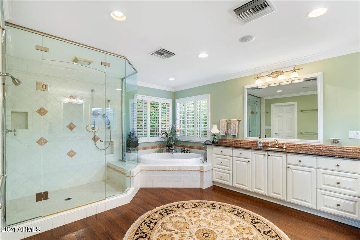 301 W MCLELLAN Boulevard