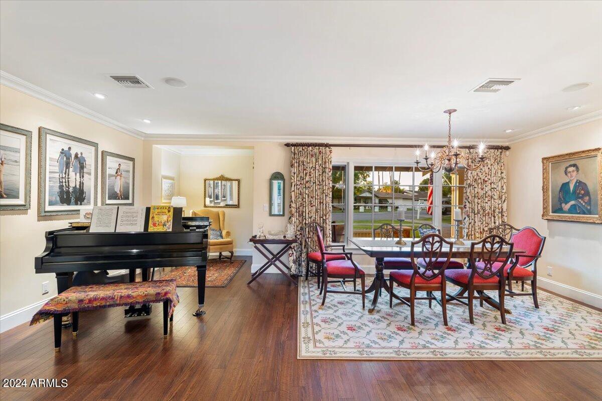 301 W MCLELLAN Boulevard