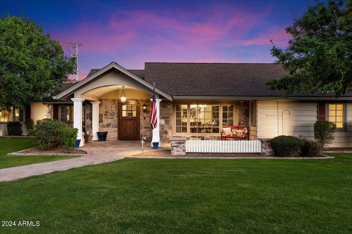 301 W MCLELLAN Boulevard