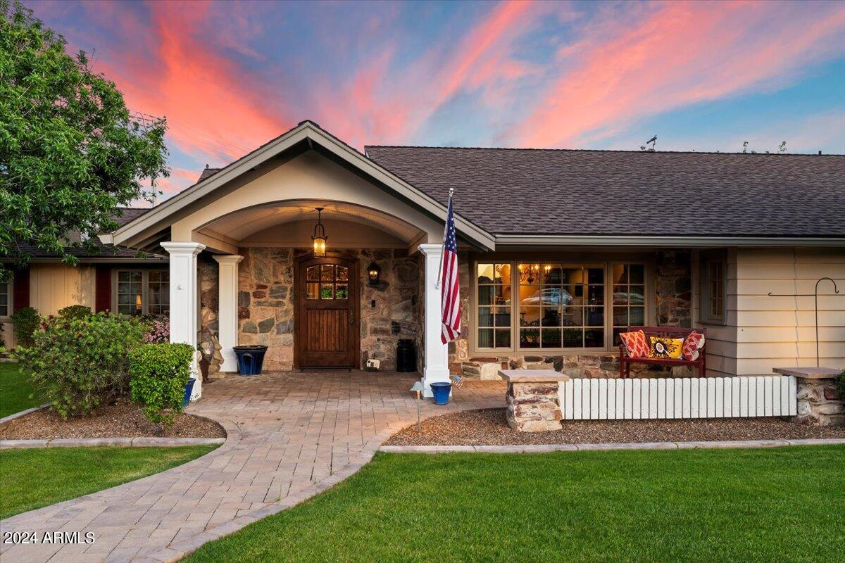 301 W MCLELLAN Boulevard