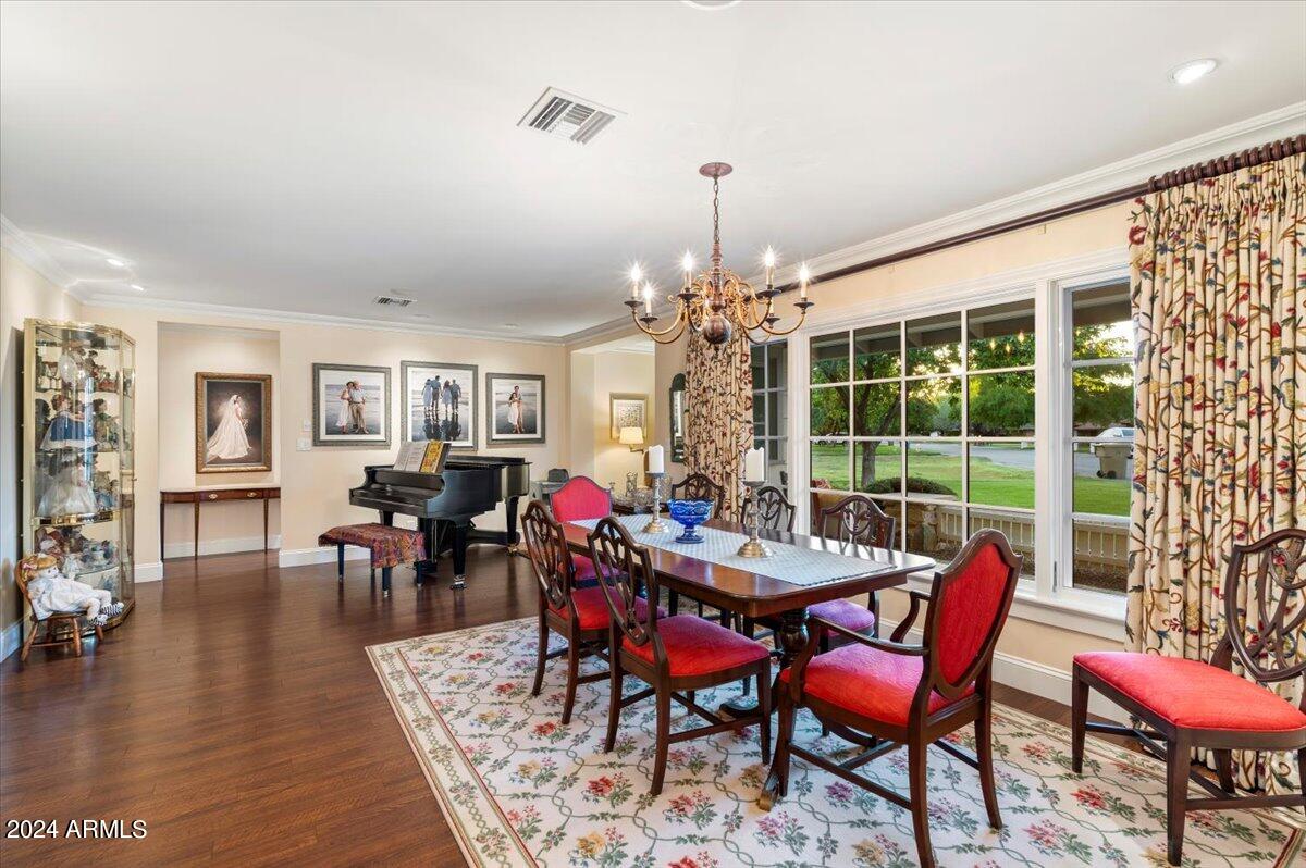 301 W MCLELLAN Boulevard