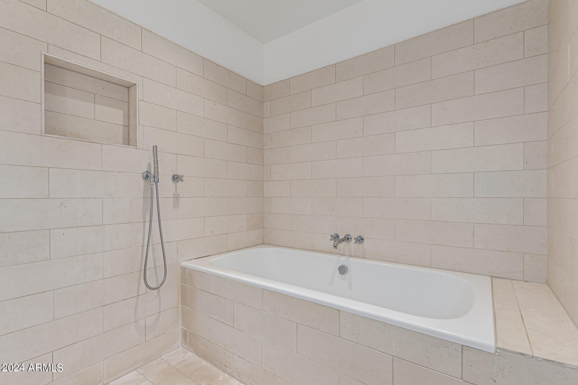 4747 N SCOTTSDALE Road Unit: C3008
