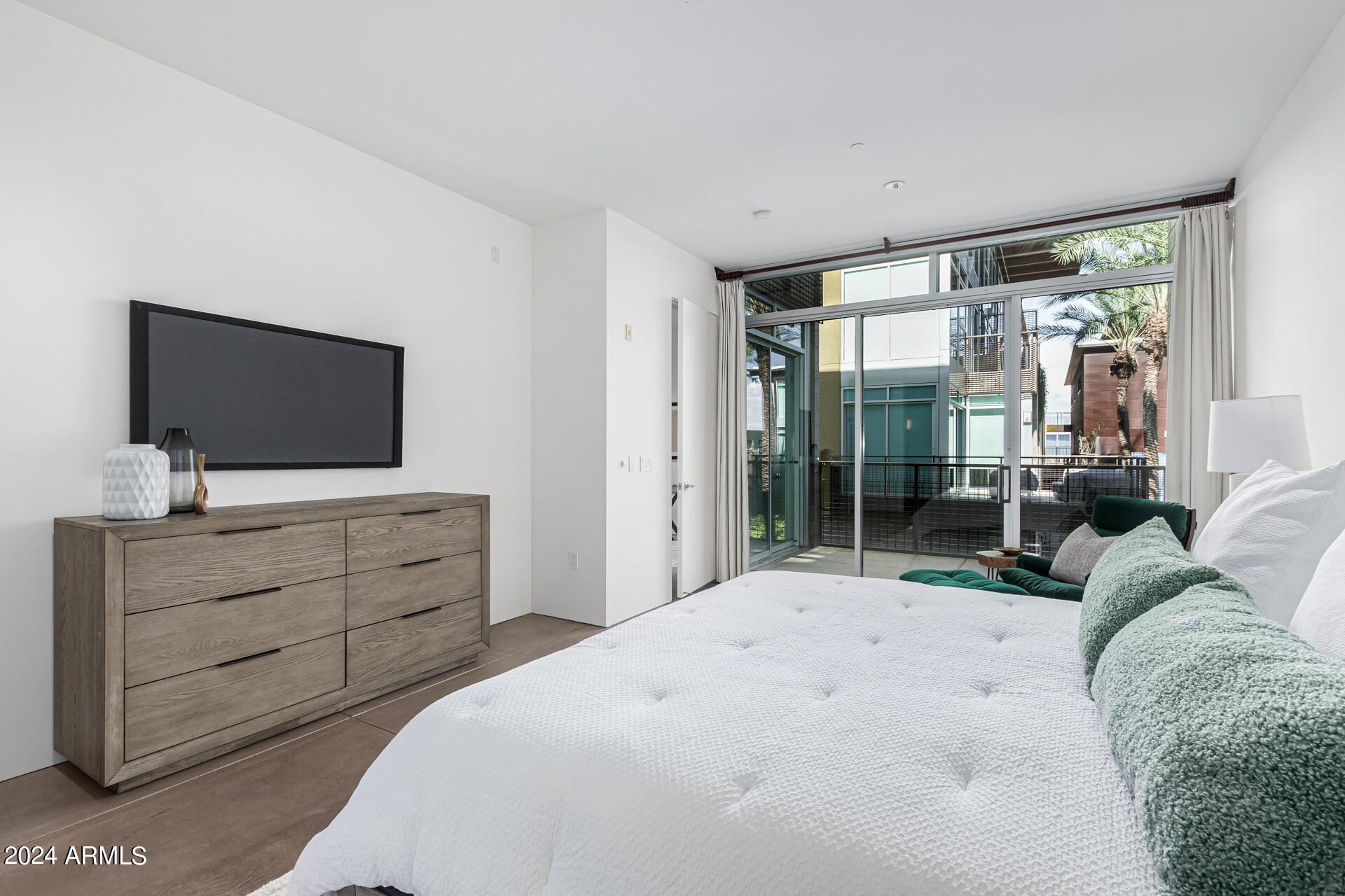 4747 N SCOTTSDALE Road Unit: C3008