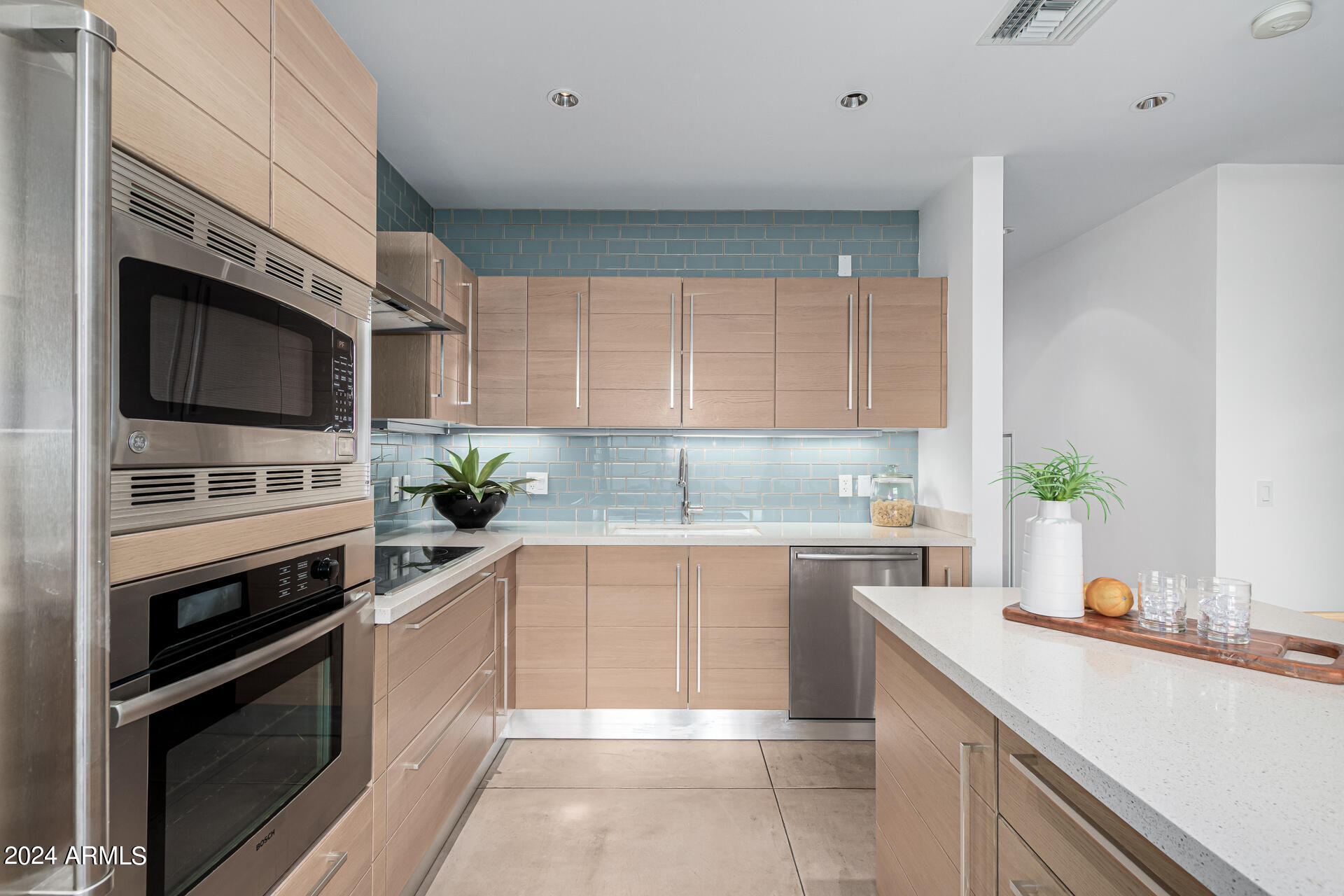 4747 N SCOTTSDALE Road Unit: C3008