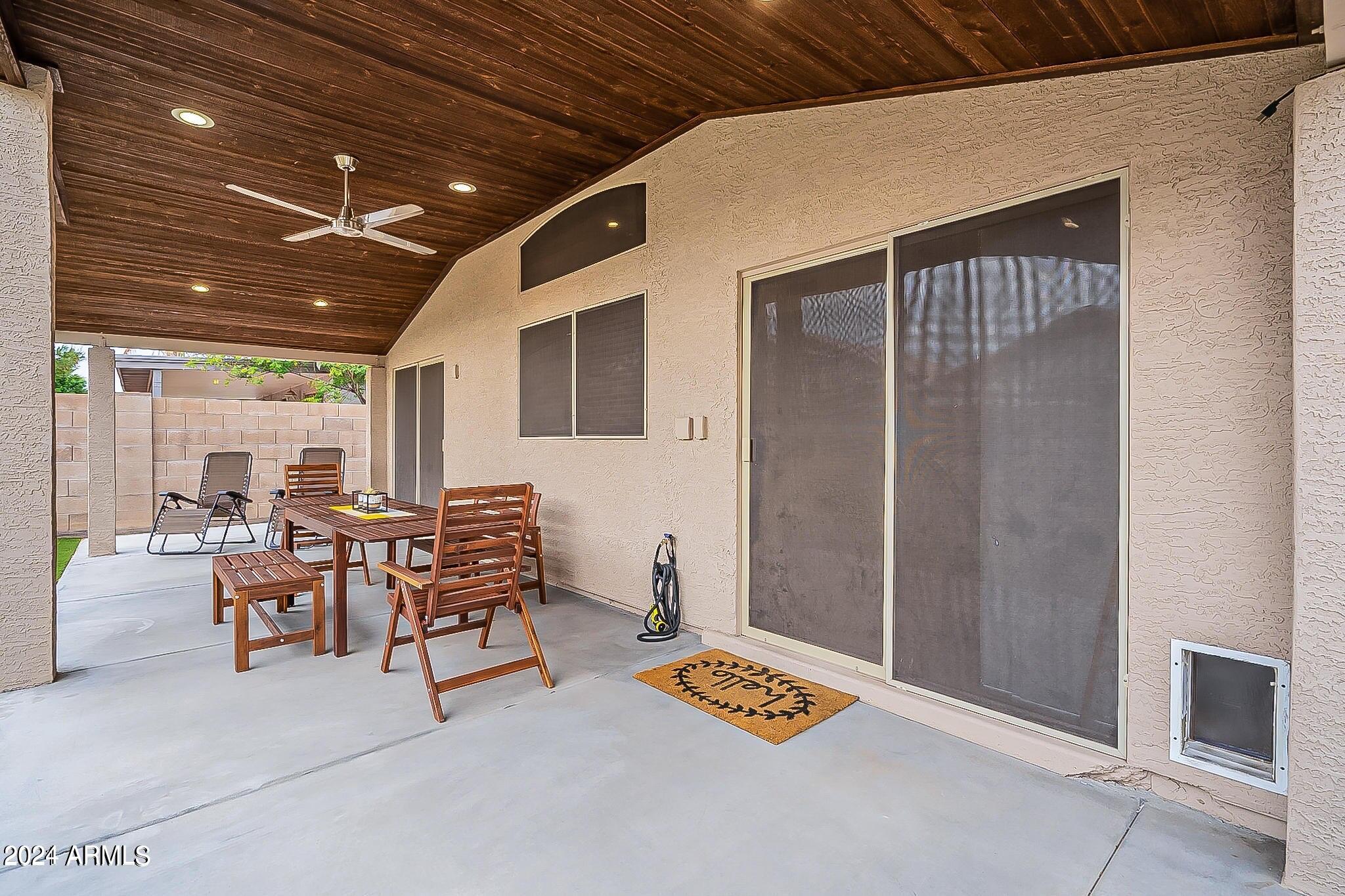 4051 E MEADOW Drive