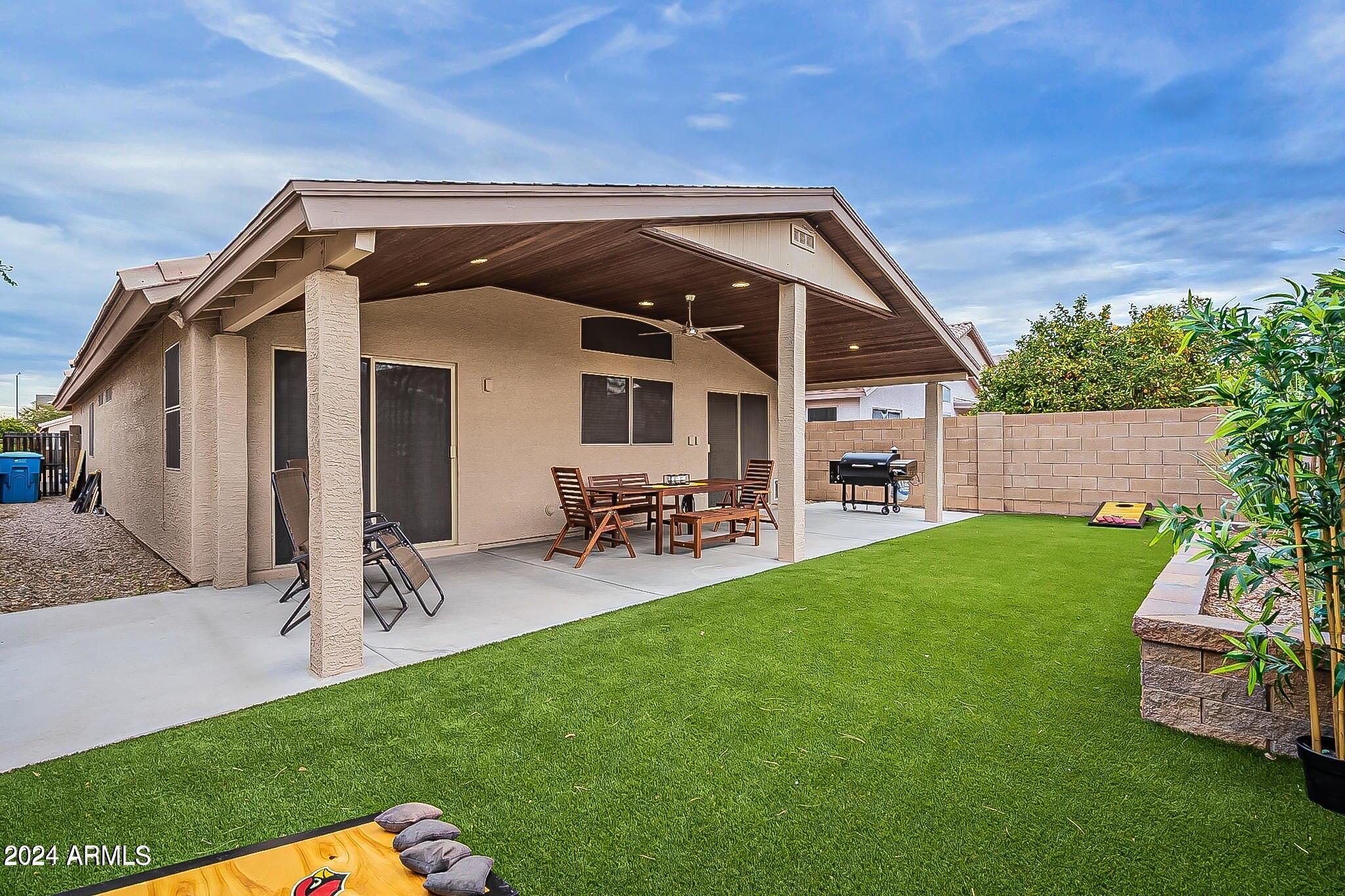 4051 E MEADOW Drive