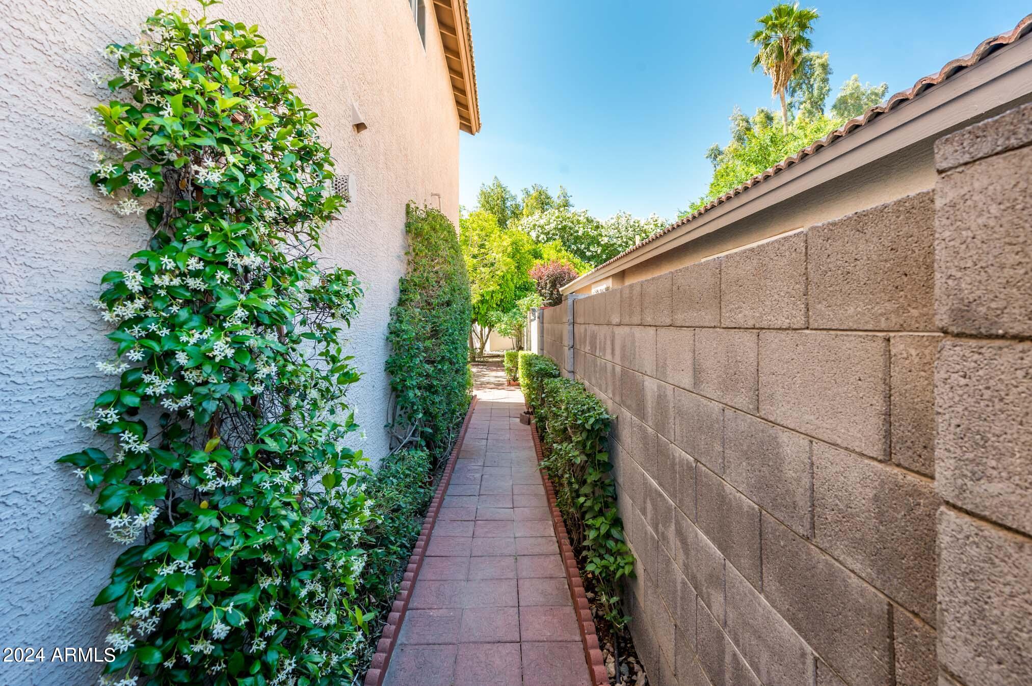143 W HELENA Drive