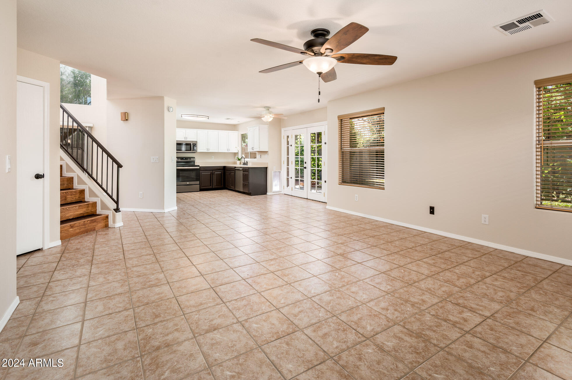 143 W HELENA Drive