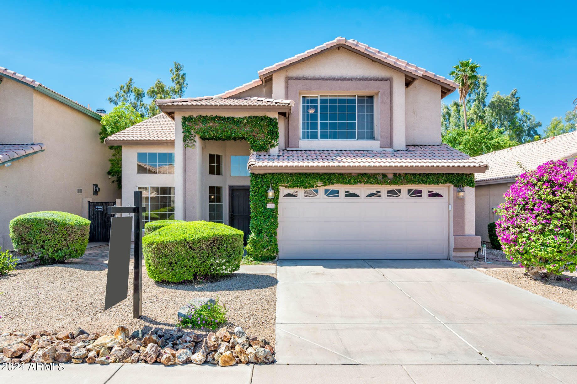 143 W HELENA Drive