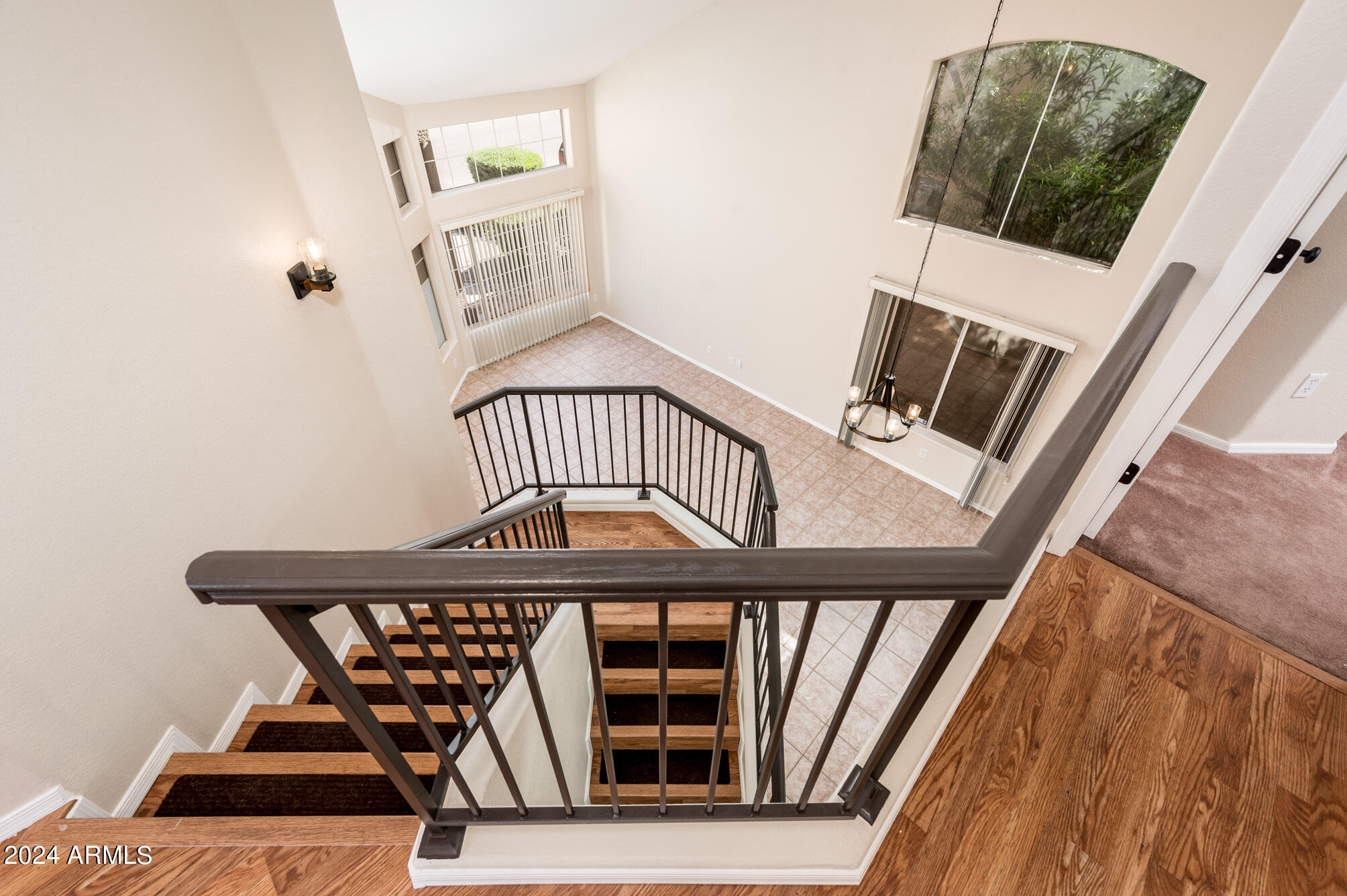 143 W HELENA Drive