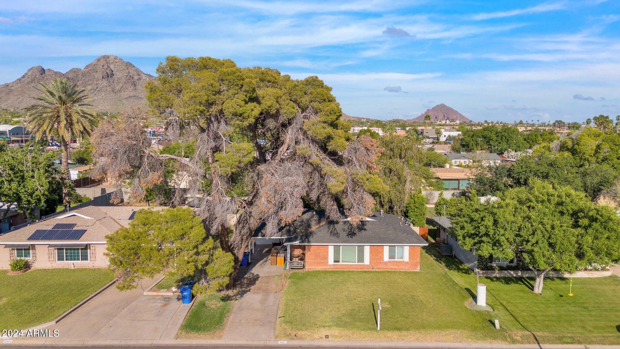 6827 N 14TH Place