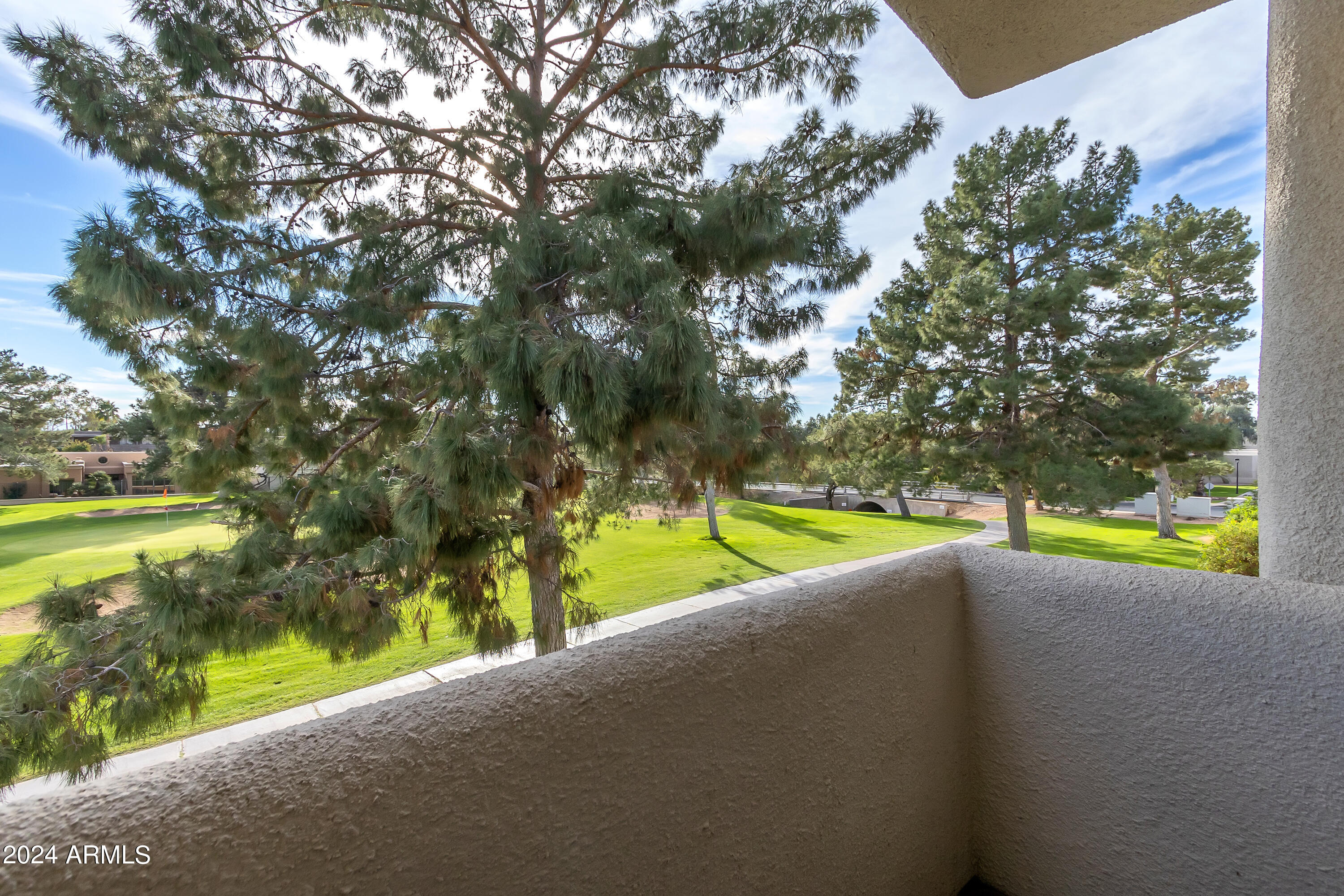 3021 E Rose Lane