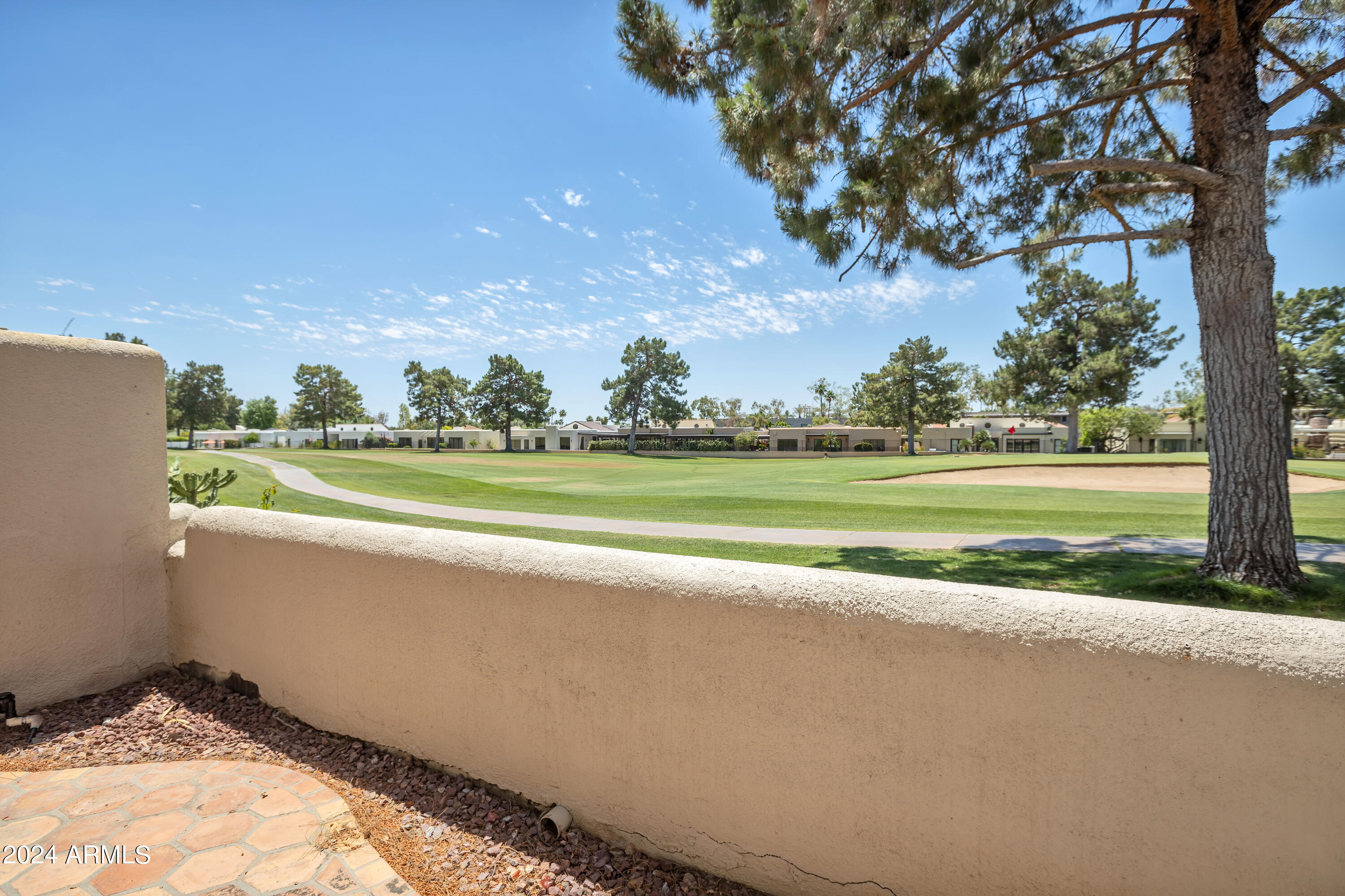 3021 E Rose Lane