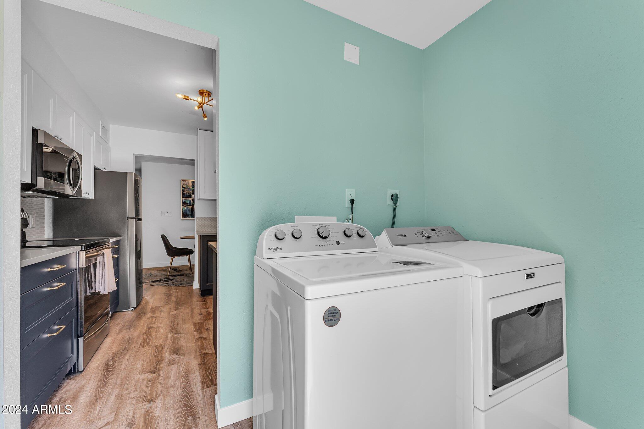 231 N ROBSON Street, 20