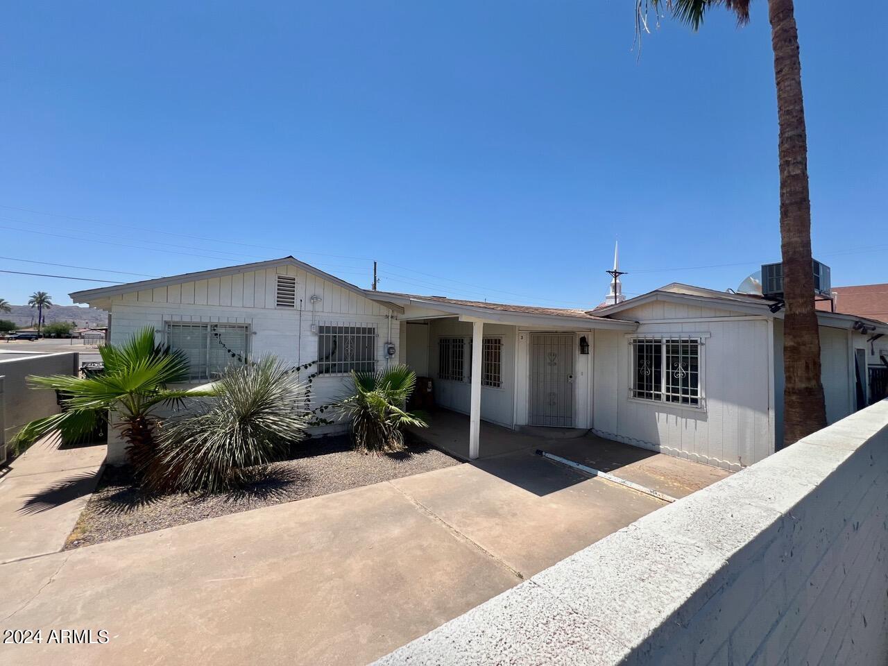2014 E BROADWAY Road