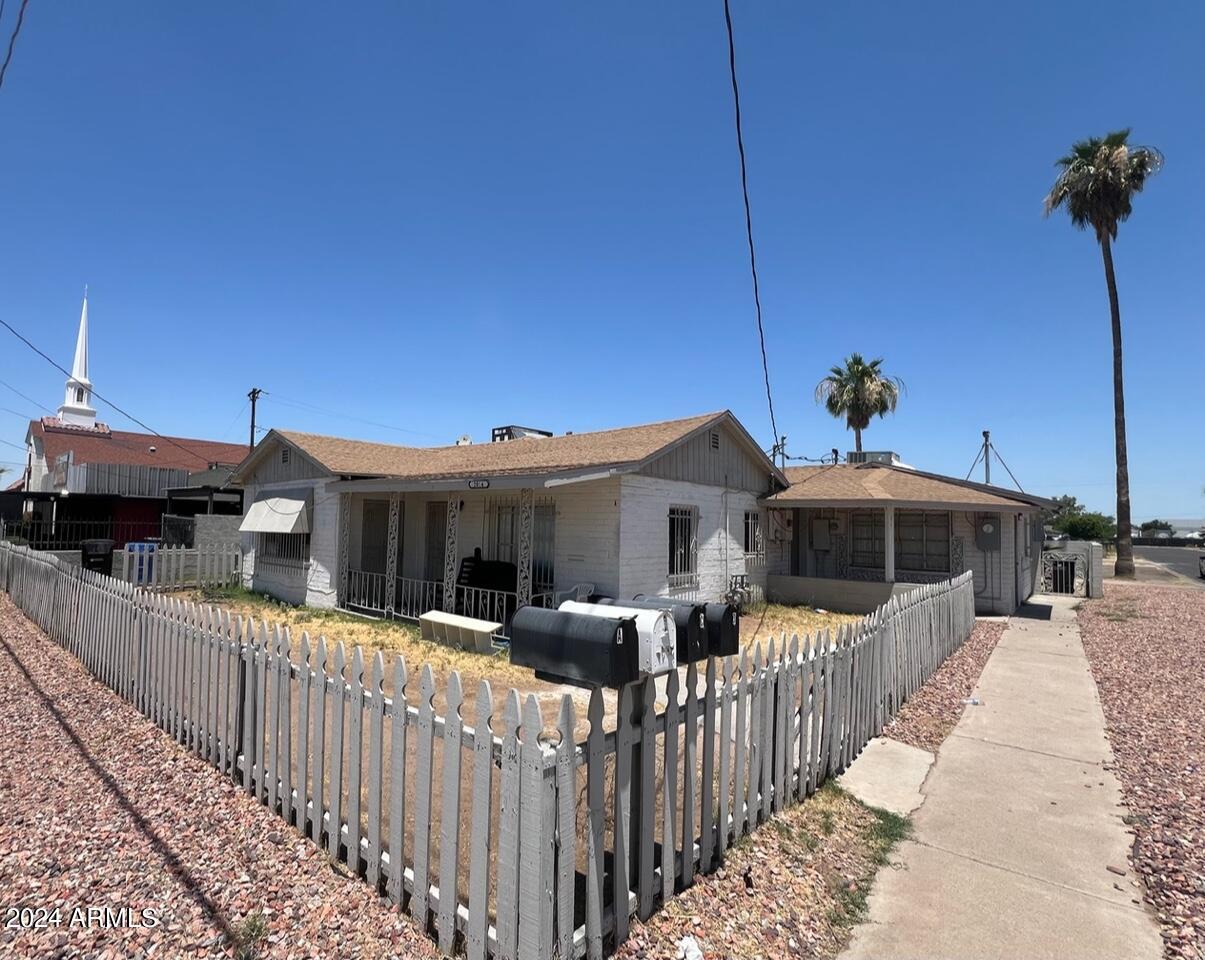 2014 E BROADWAY Road