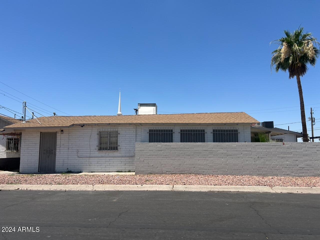 2014 E BROADWAY Road