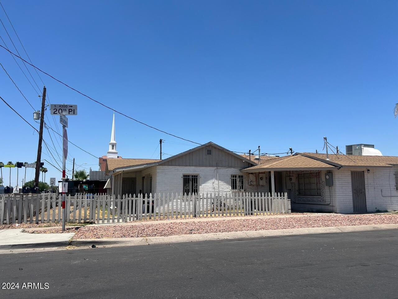 2014 E BROADWAY Road