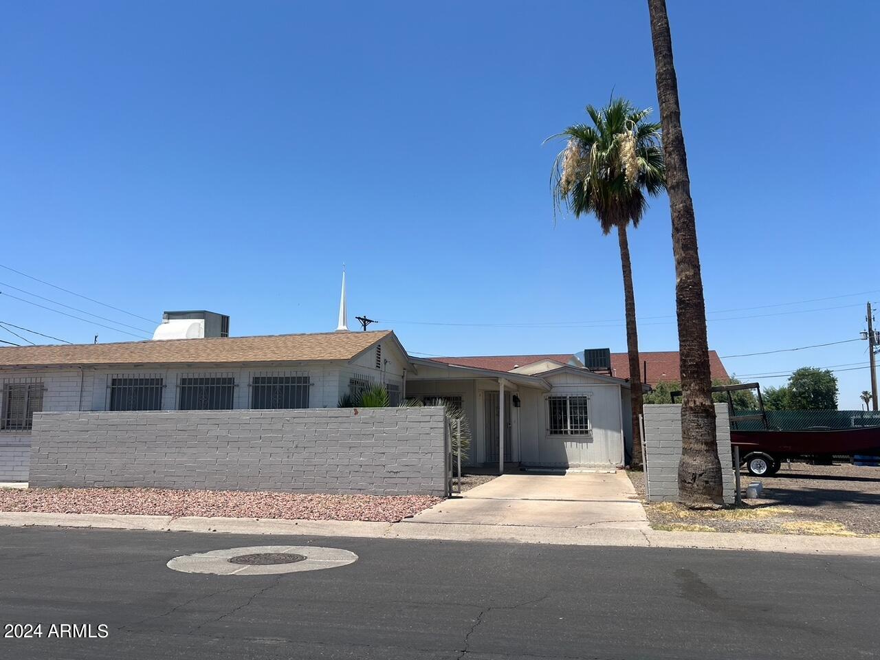 2014 E BROADWAY Road