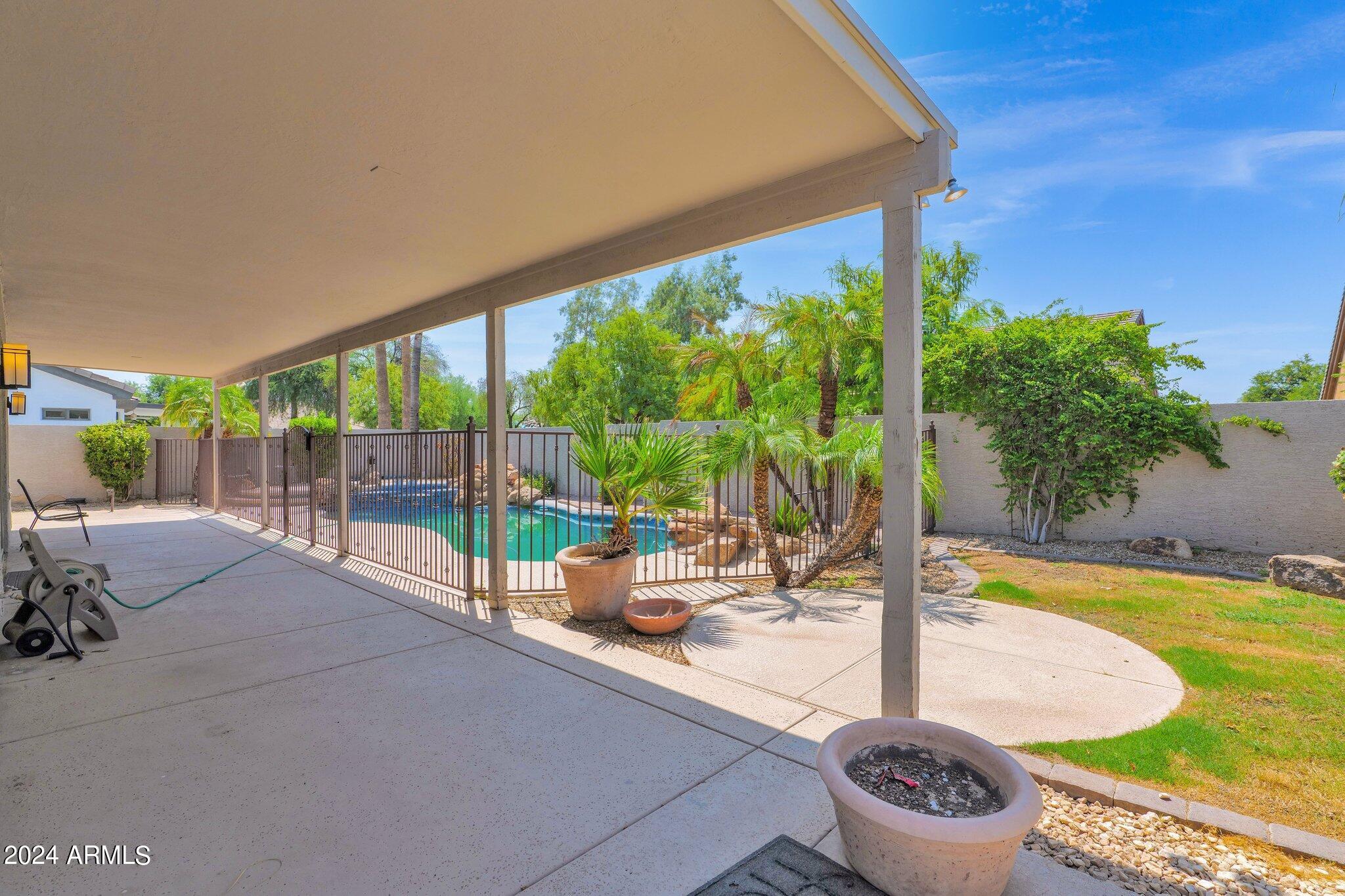 6547 E PARADISE Lane