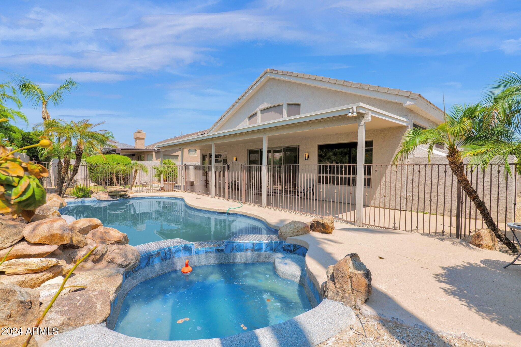 6547 E PARADISE Lane