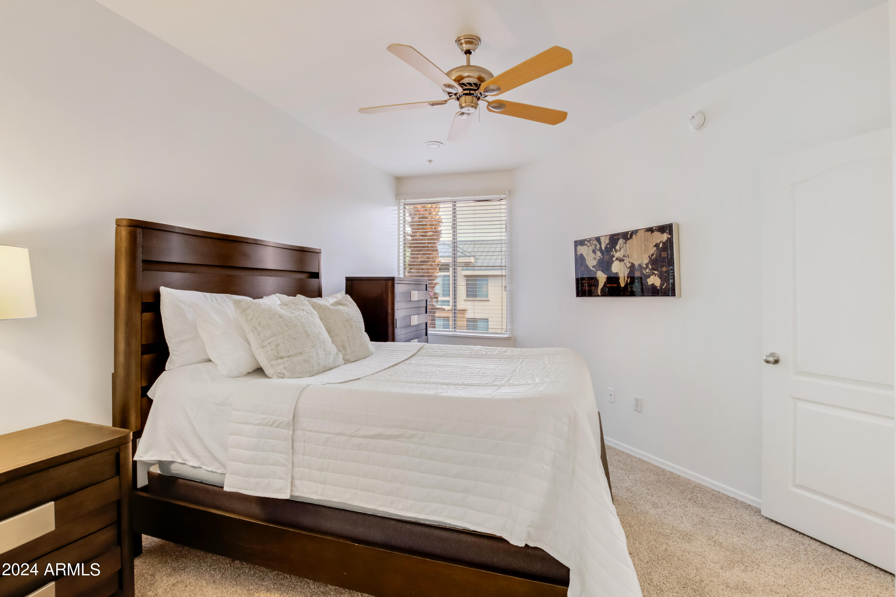 1701 E COLTER Street 478