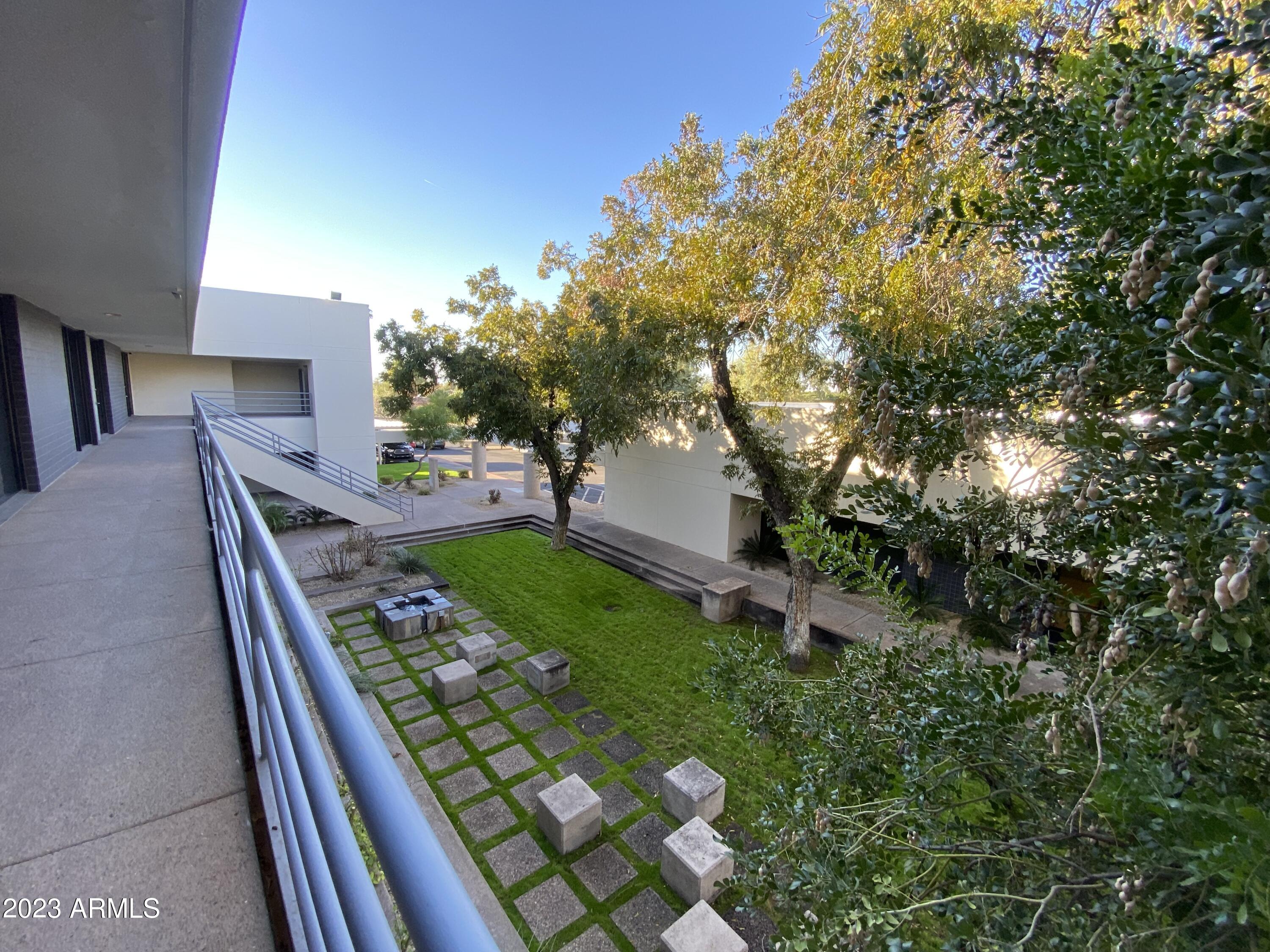 1515 E MISSOURI Avenue, 201-202