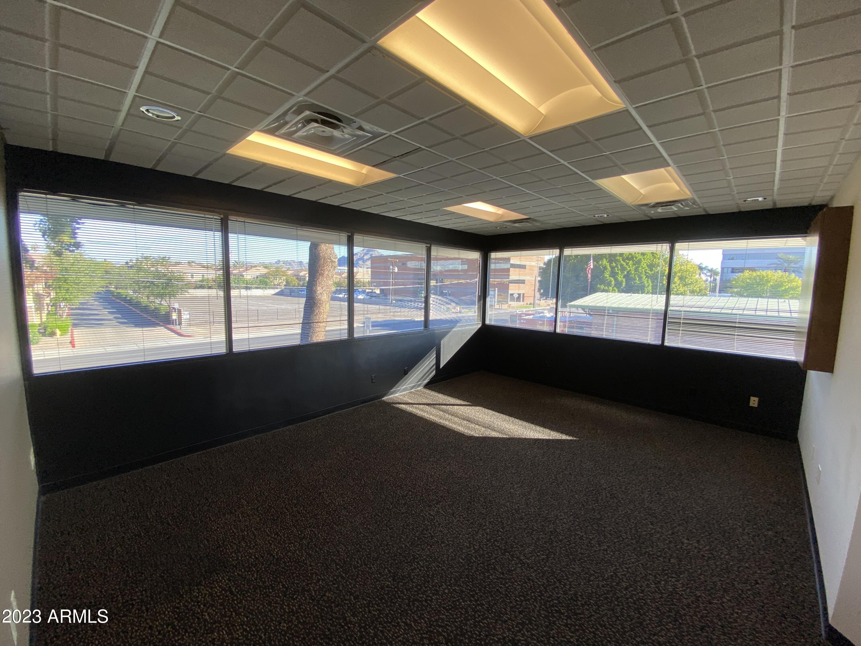1515 E MISSOURI Avenue, 201-202