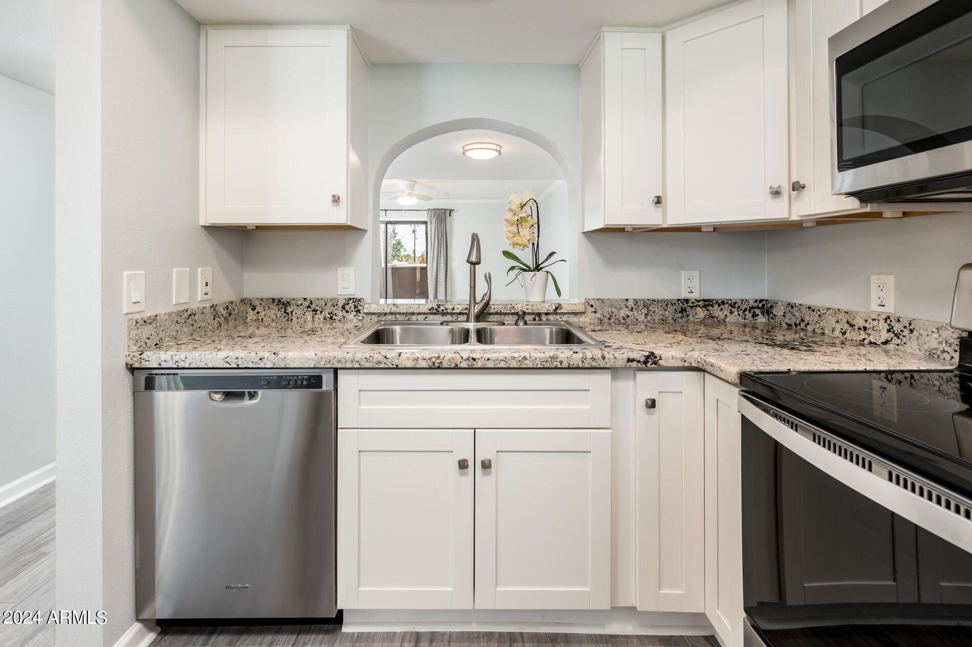 837 W 13TH Street