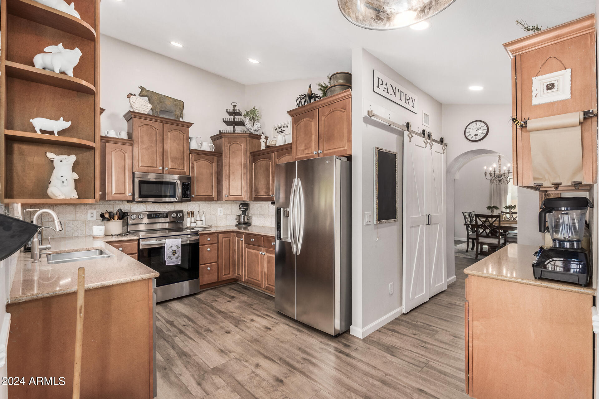 1207 W SEASCAPE Court