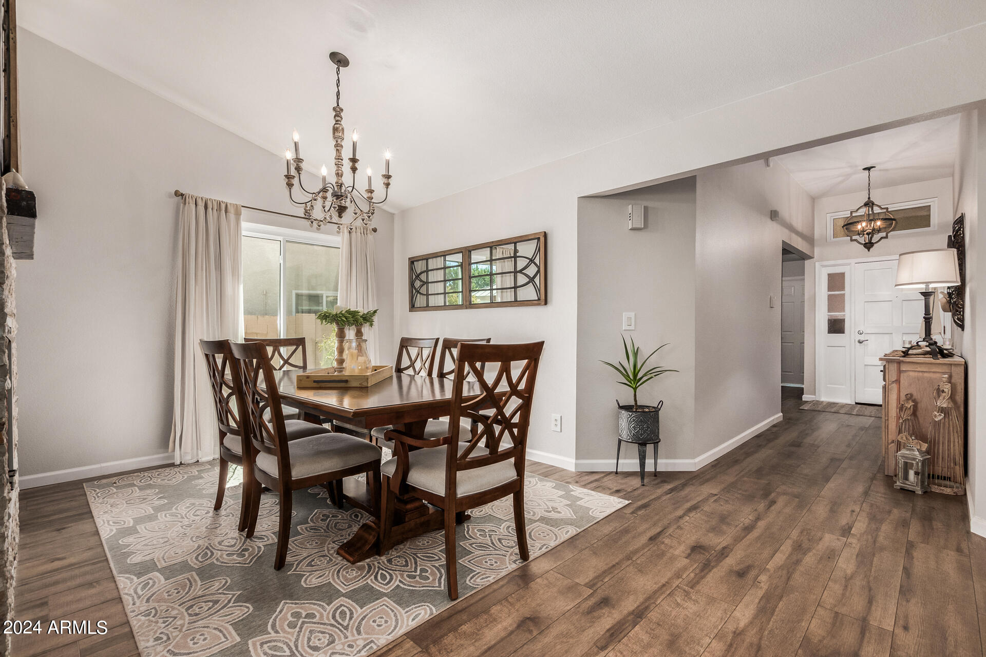 1207 W SEASCAPE Court