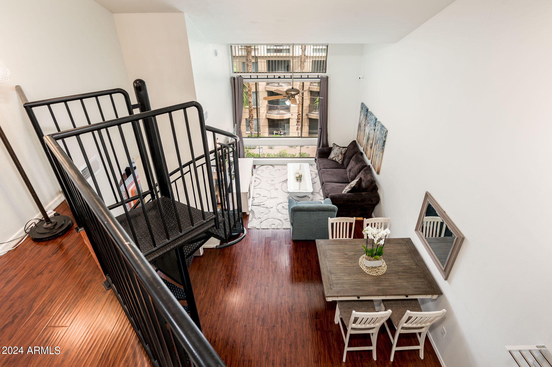 1701 E COLTER Street 481