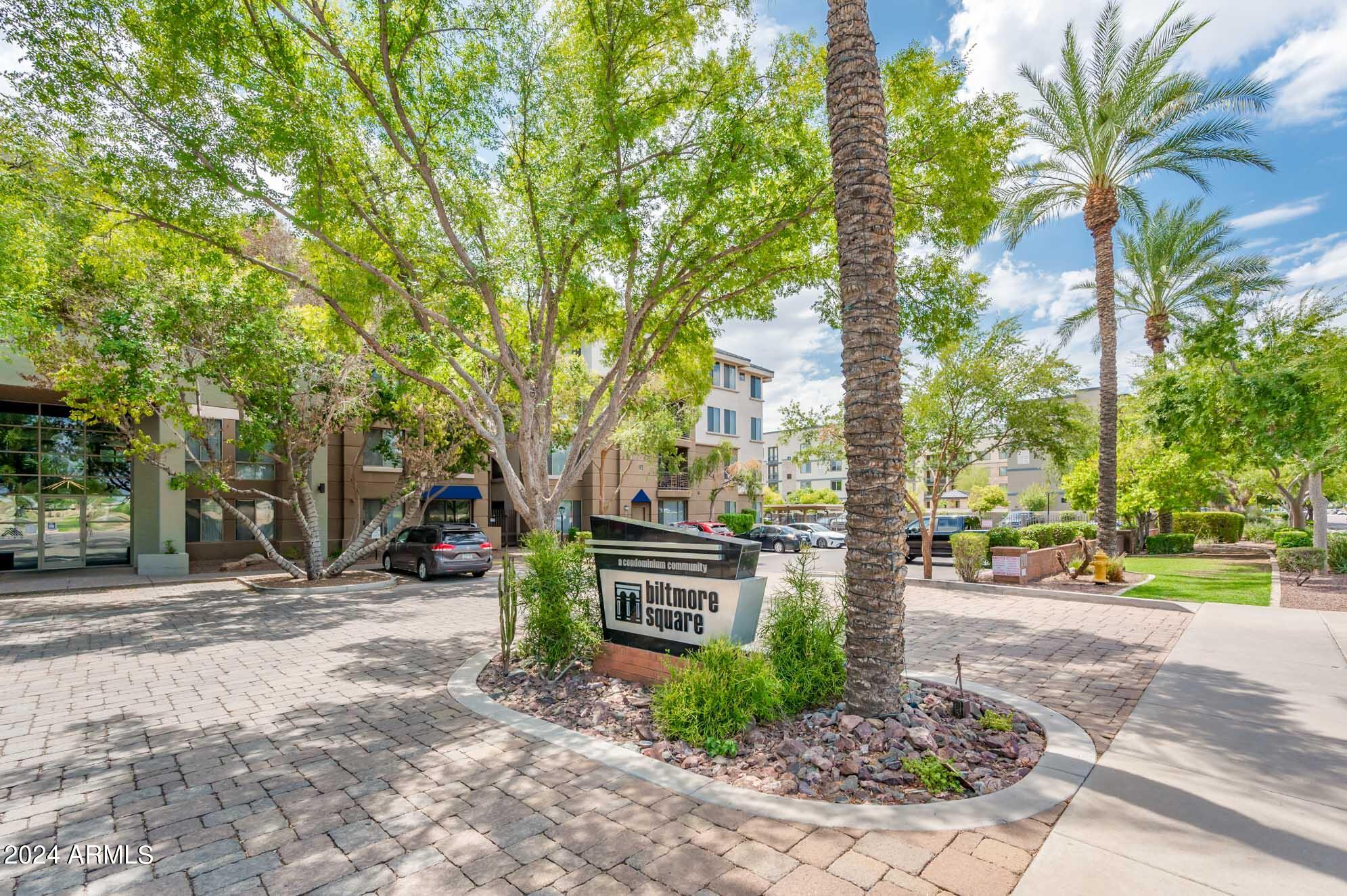 1701 E COLTER Street 481