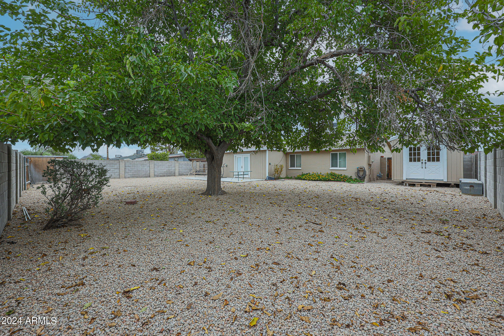 3443 E PARADISE Drive