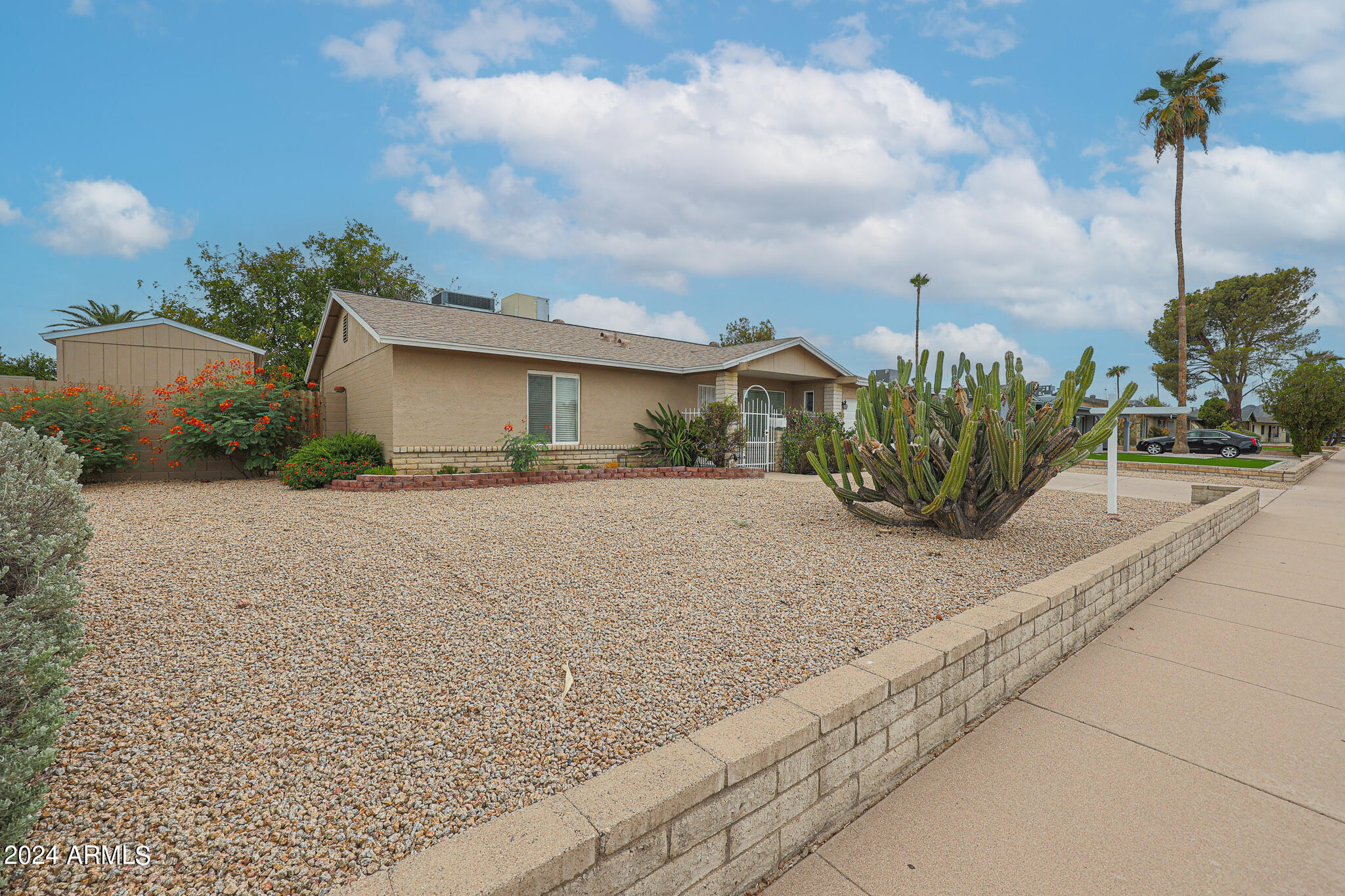 3443 E PARADISE Drive