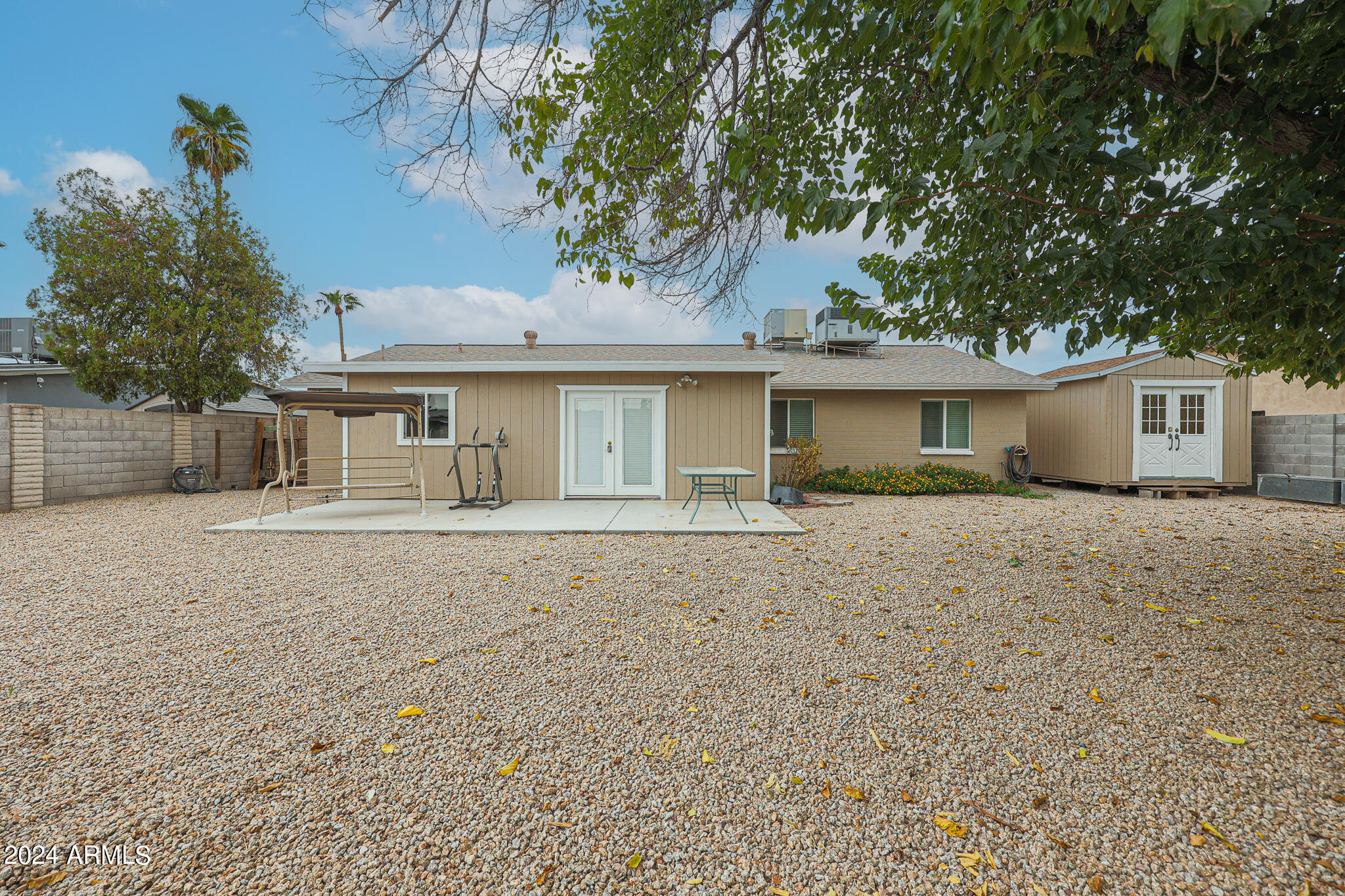 3443 E PARADISE Drive