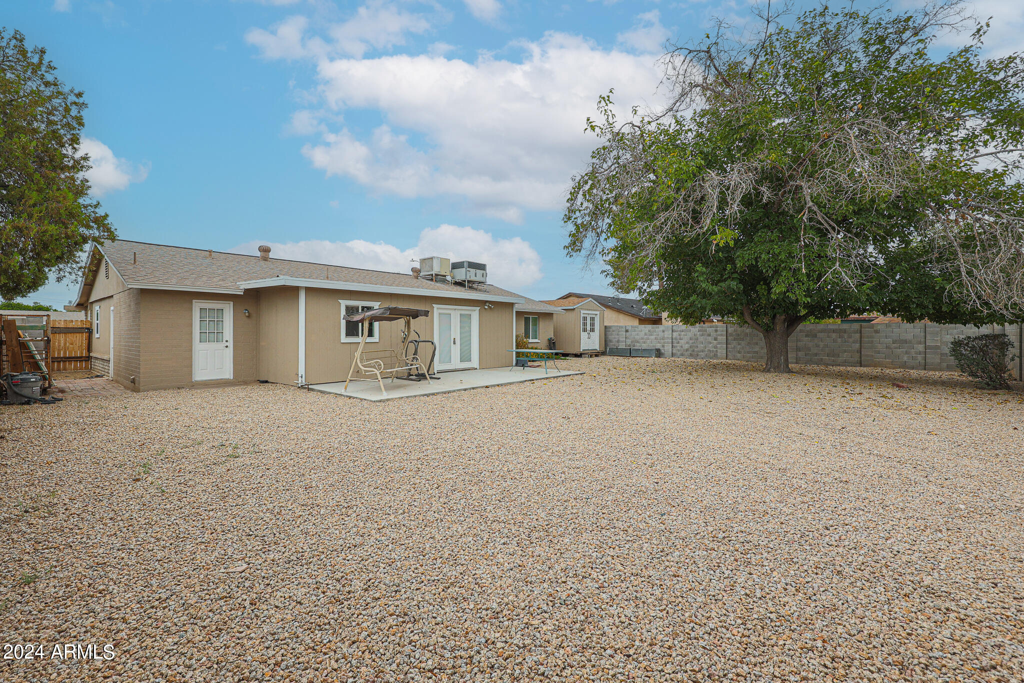 3443 E PARADISE Drive