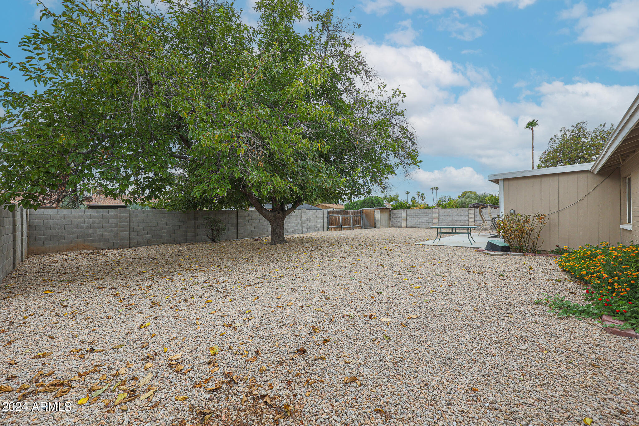 3443 E PARADISE Drive