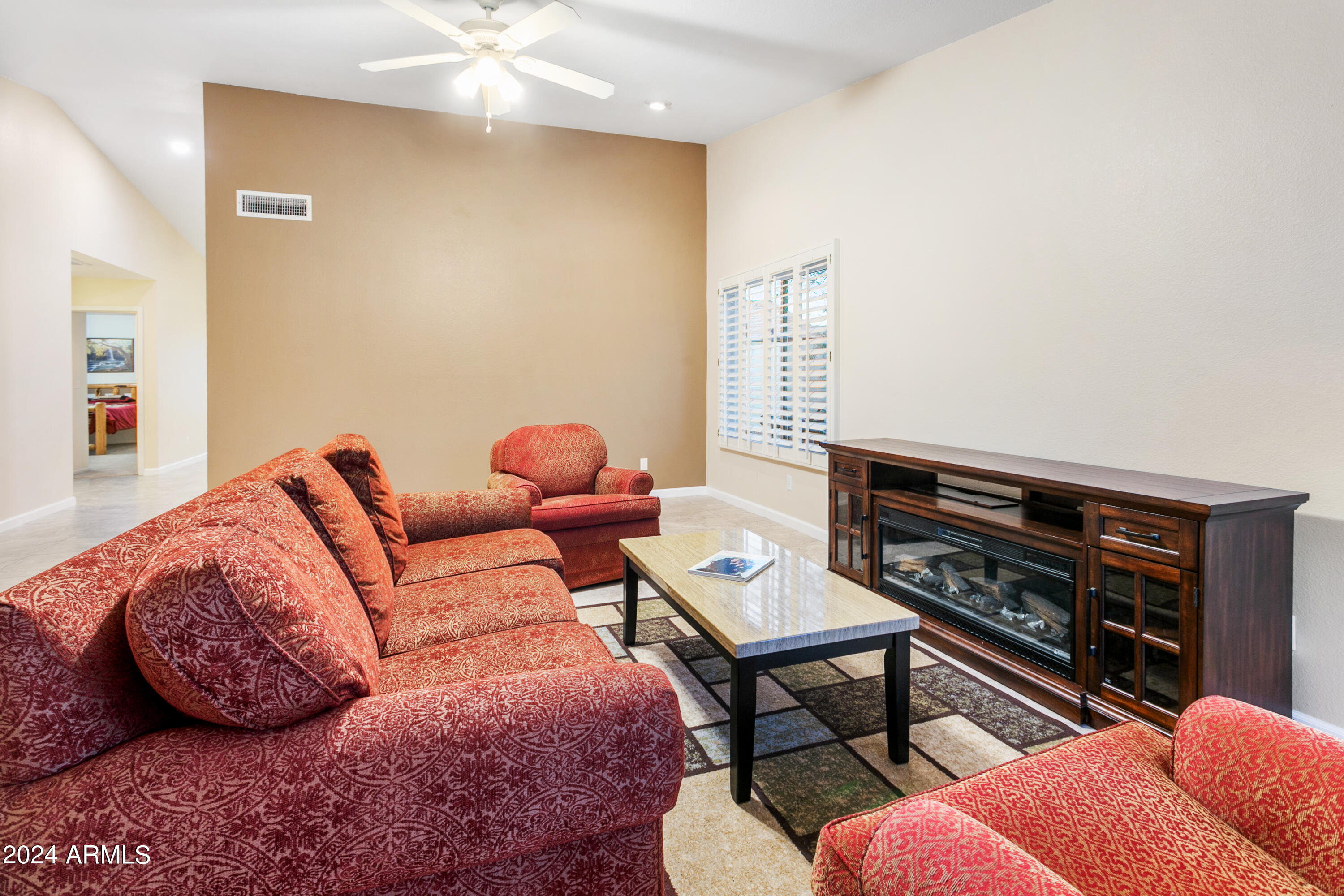 3706 E DESERT FLOWER Lane