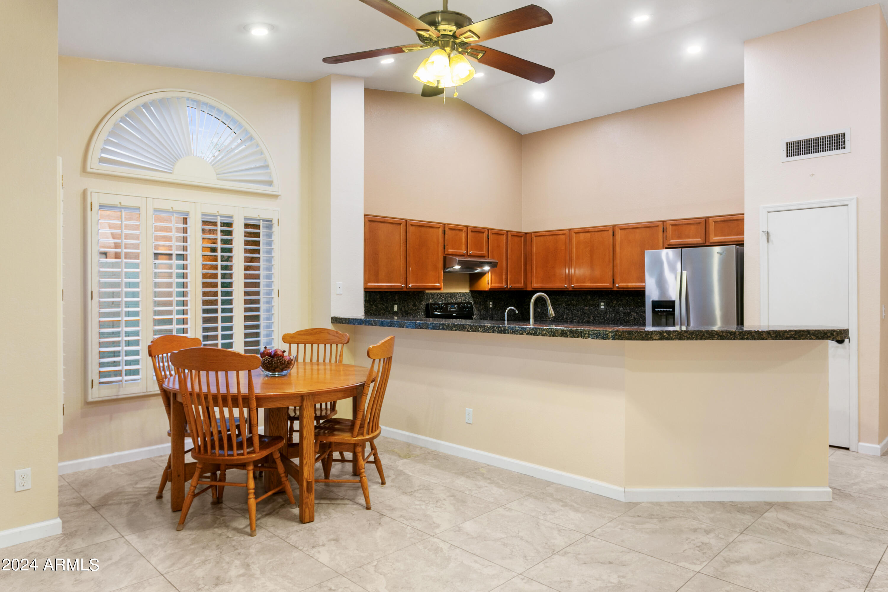 3706 E DESERT FLOWER Lane
