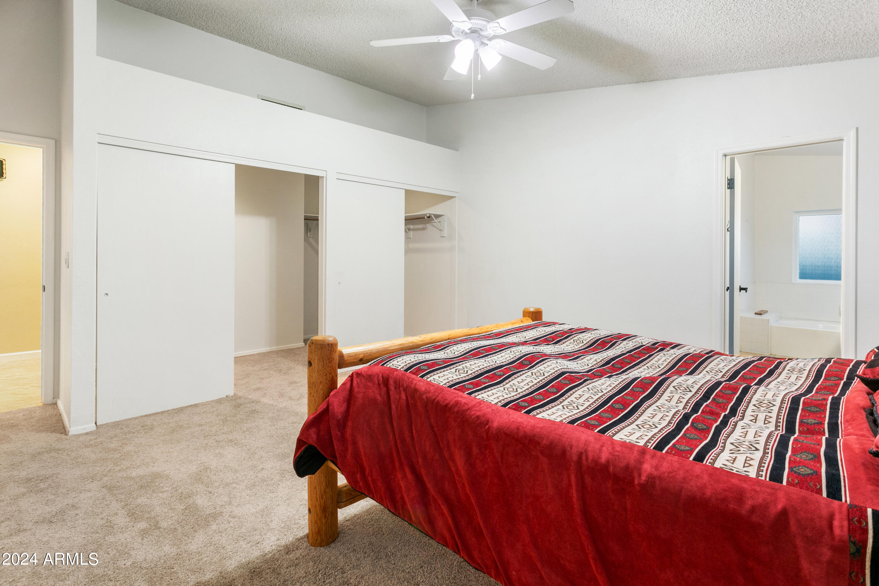 3706 E DESERT FLOWER Lane