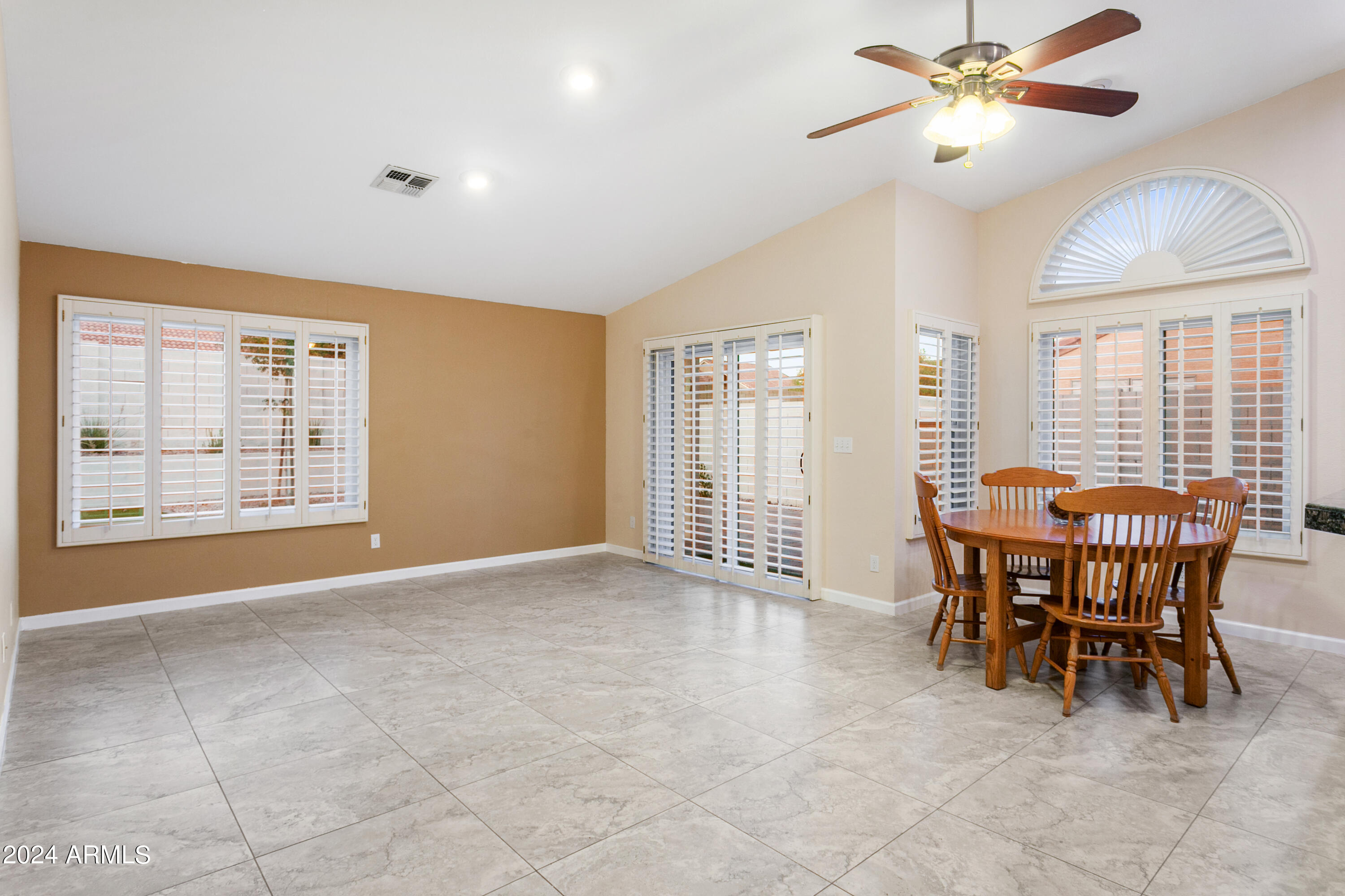 3706 E DESERT FLOWER Lane