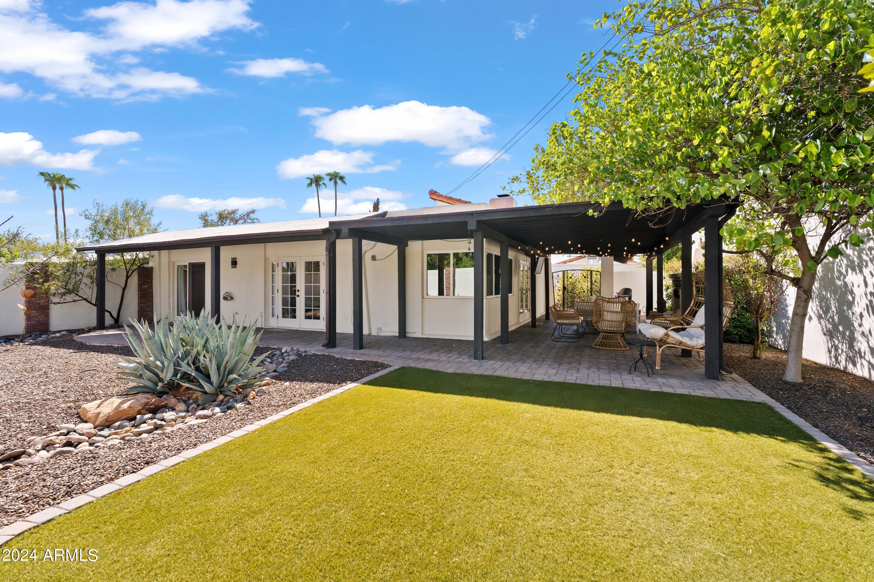 1225 E RANCHO Drive