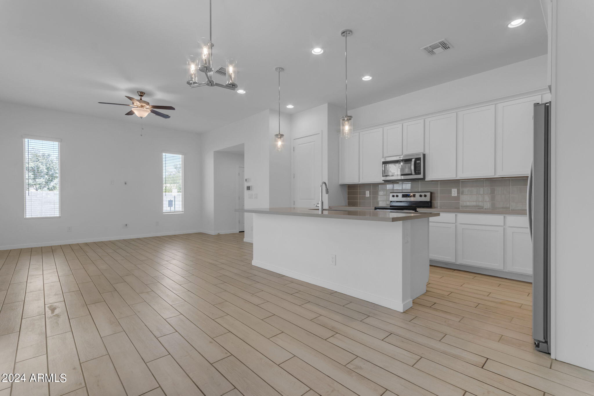901 S Smith Road 1039
