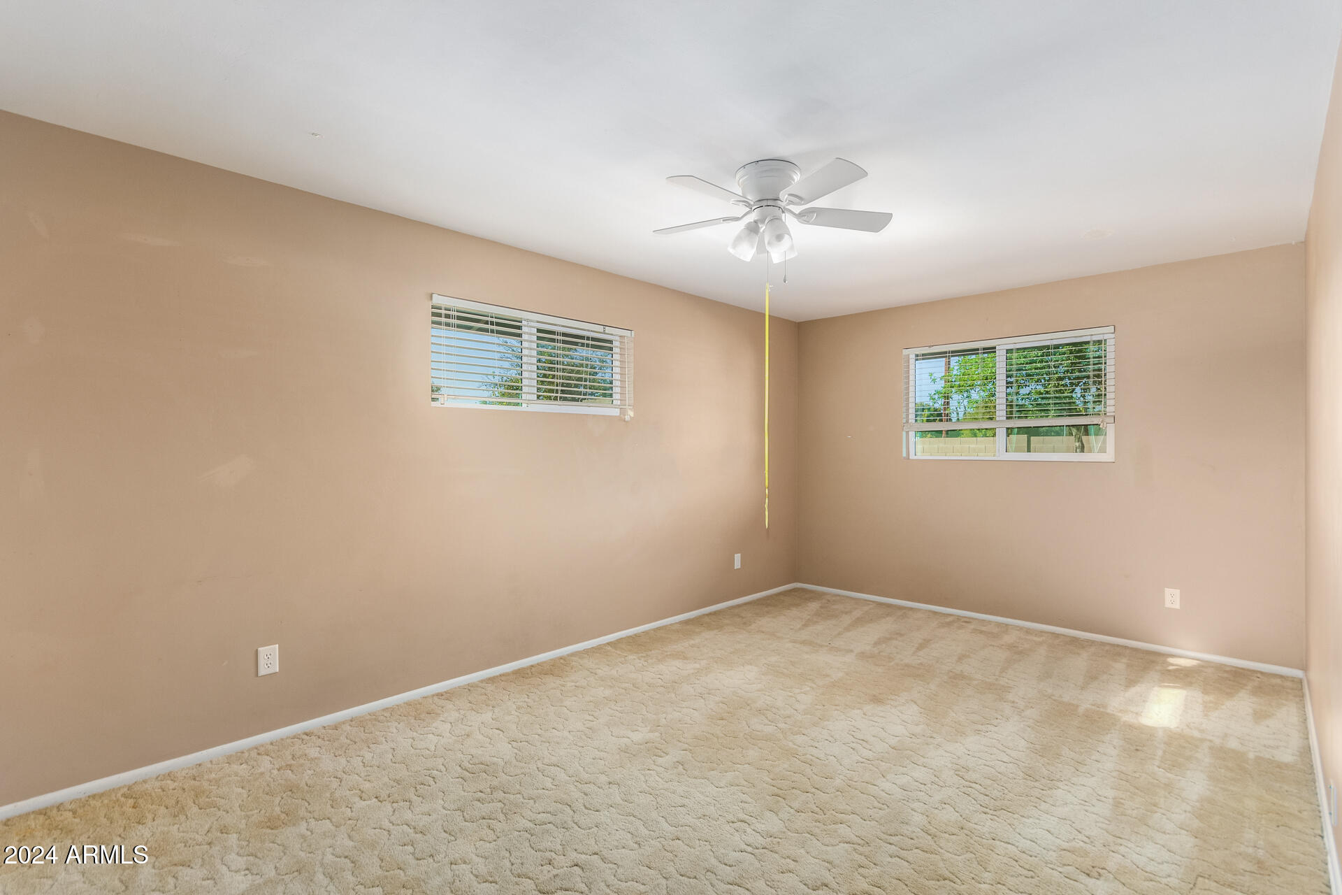 322 E LA DIOSA Drive