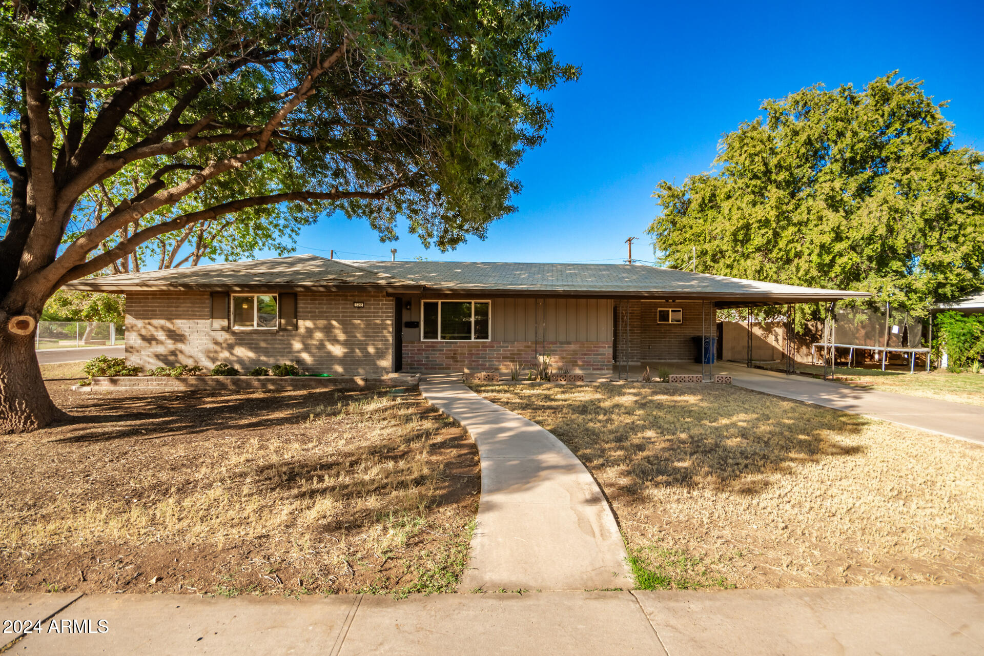 322 E LA DIOSA Drive