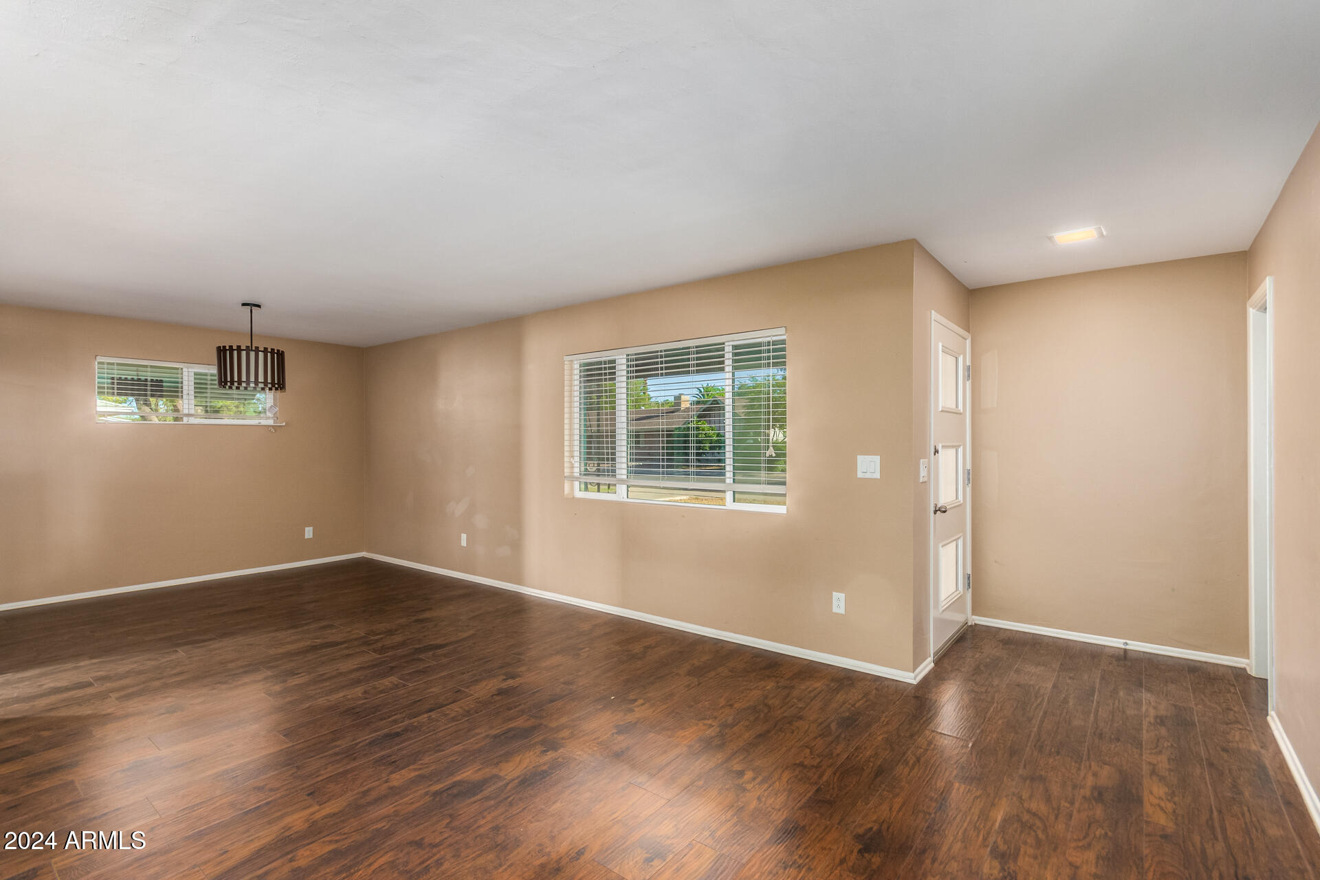 322 E LA DIOSA Drive