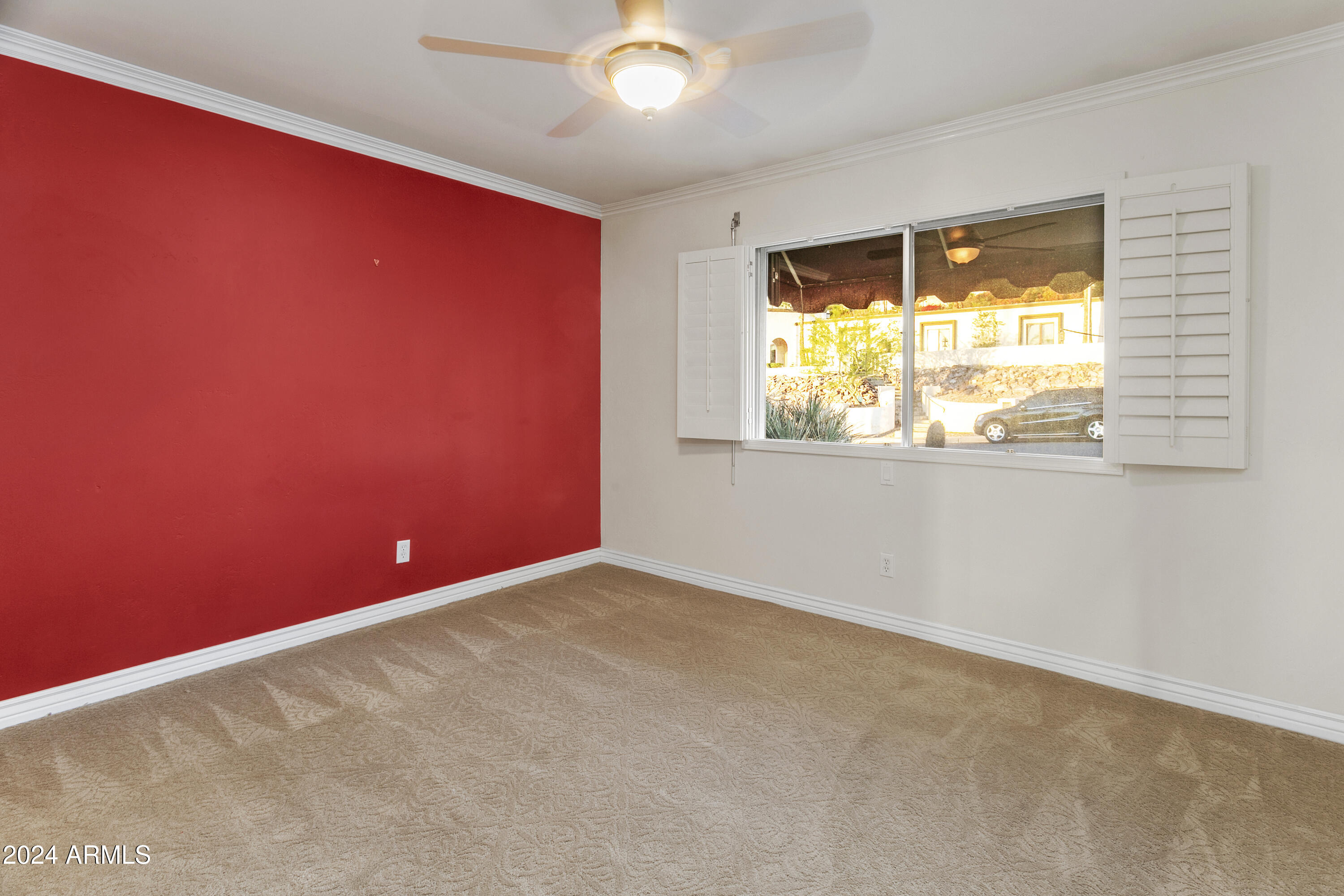 2321 E LINCOLN Way