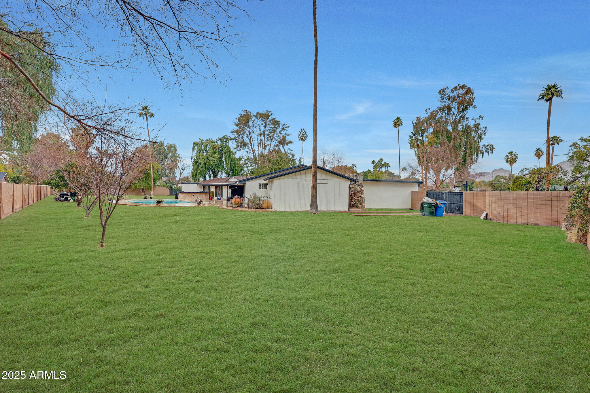 5325 E FLOWER Street