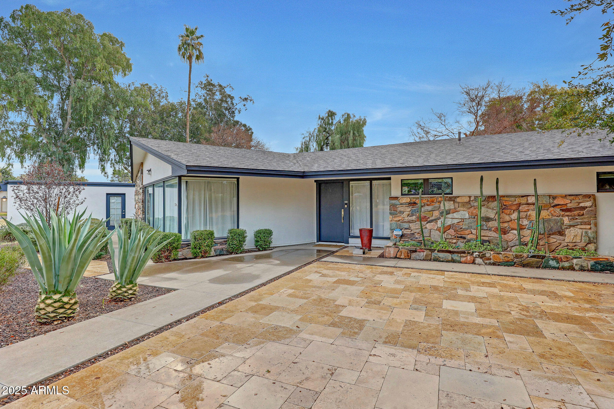 5325 E FLOWER Street